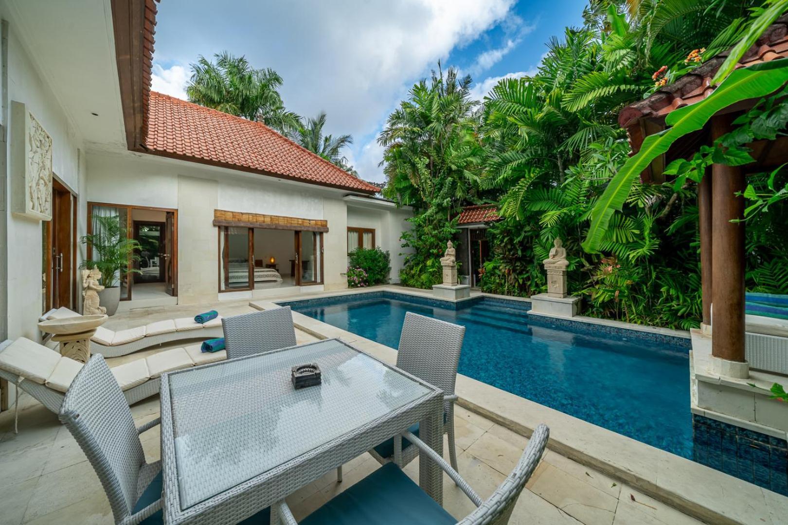 Villa Nemia Seminyak Buitenkant foto